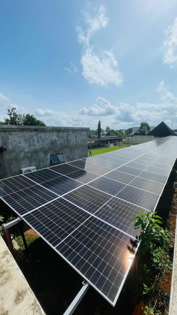 Video testimonial about a ground-mounted solar array installation